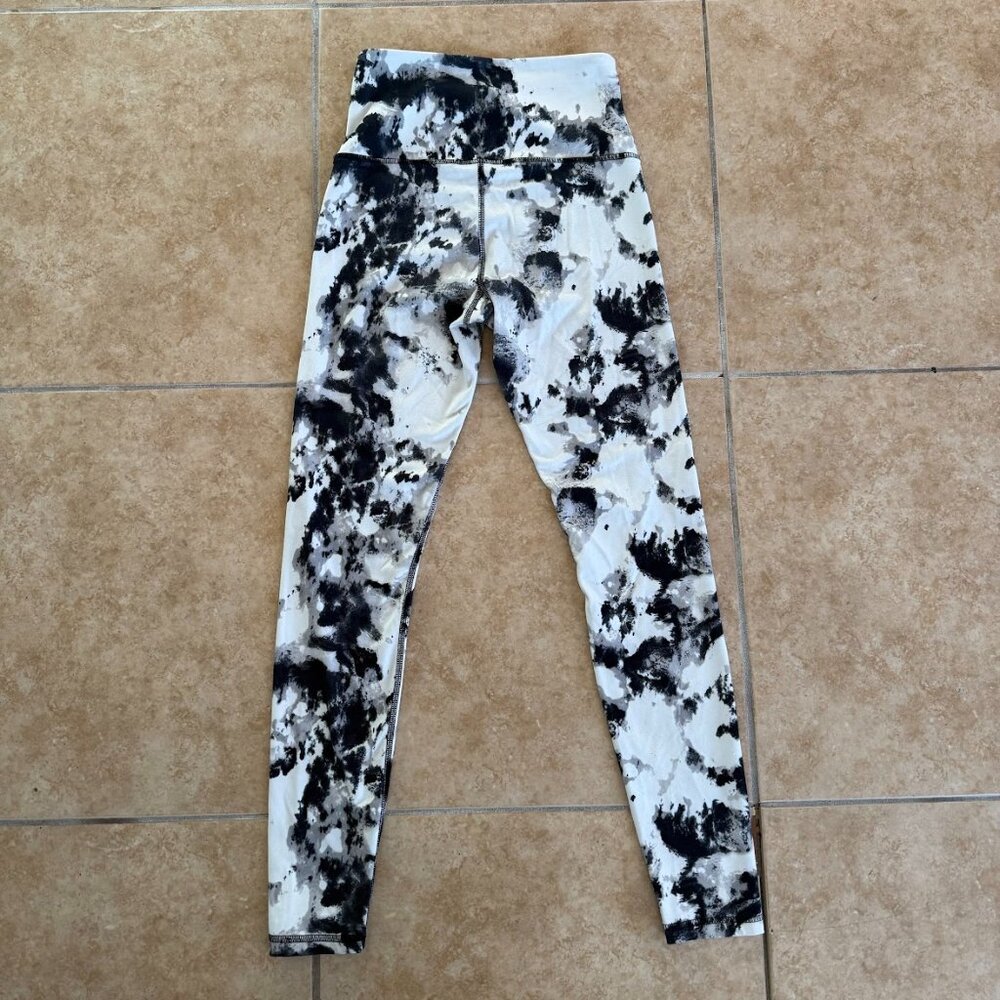 Balance Collection Woman Athletic Pants Geometric Black/White (S) - Picture 2 of 3